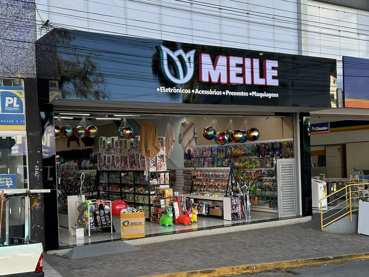 Letreiro LED — Prado CV
